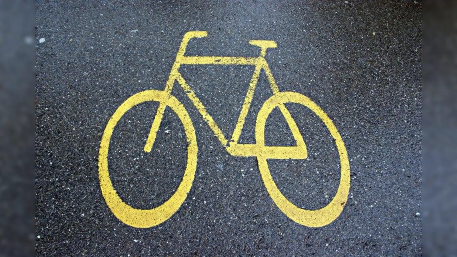 Radweg soll bleiben! Der Laimer Bezirksausschuss setzt sich für den Erhalt des Radwegs in der Friedenheimer Straße ein. (Foto: Katharina Wieland Müller_pixelio.de)