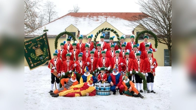 Der traditionelle Schäfflertanz auf ist heuer auch in Neukeferloh zu bewundern. (Foto: Bauerntheater Ismaning)