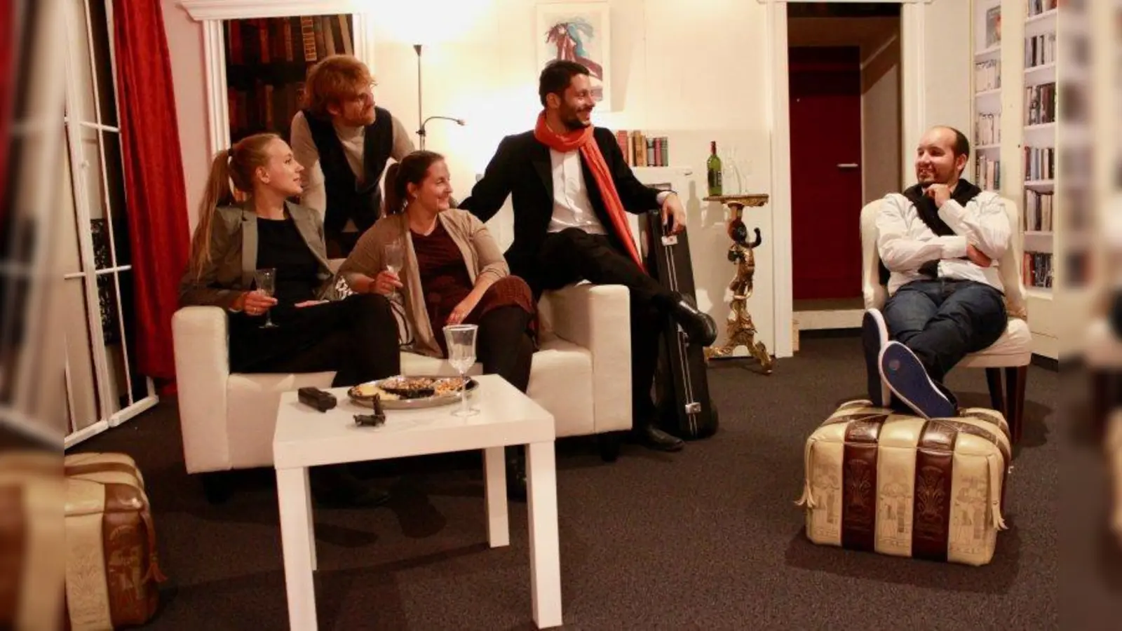 Karolina Leistner, Sebastian Schmederer, Cornelia Frangja, Mario Dietl und Herbert Leistner (von links). (Foto: Kellerthealter Weilheim)