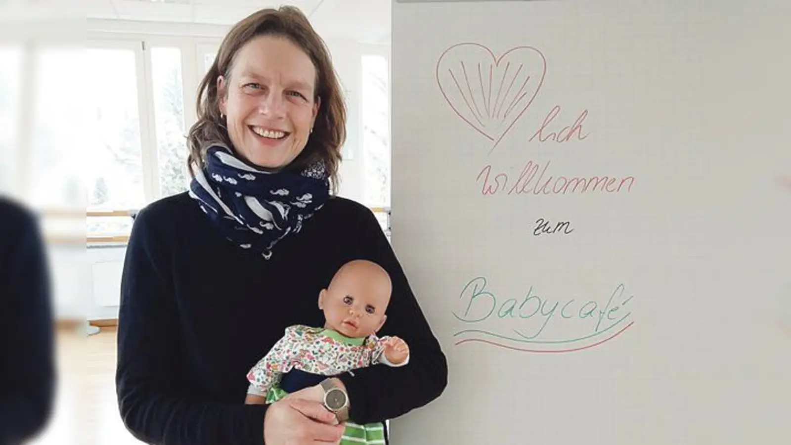 Kursleiterin Daphne Kretschmar steht allen Eltern mit Rat und Tat zur Seite.	 (Foto: kbw)