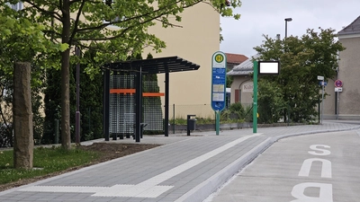 Erfolgreicher Abschluss: Die Bushaltestelle Gilching-Argelsried ist fertig. (Foto: Gemeinde Gilching)