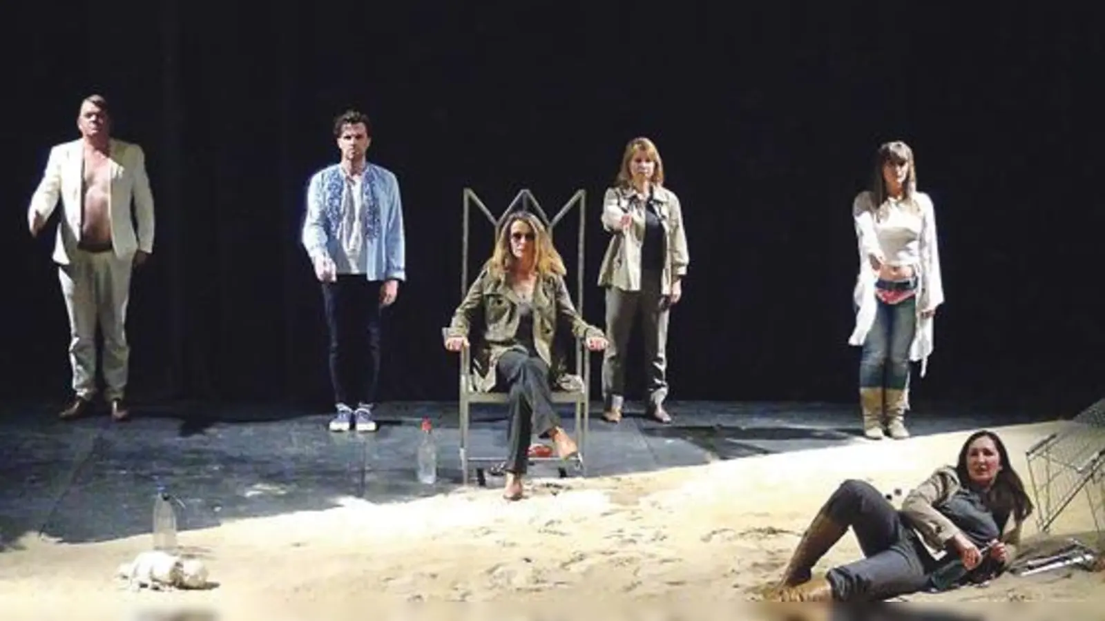 Das Stück spannt den Bogen von den 50er-Jahren bis heute.	 (Foto: VA)