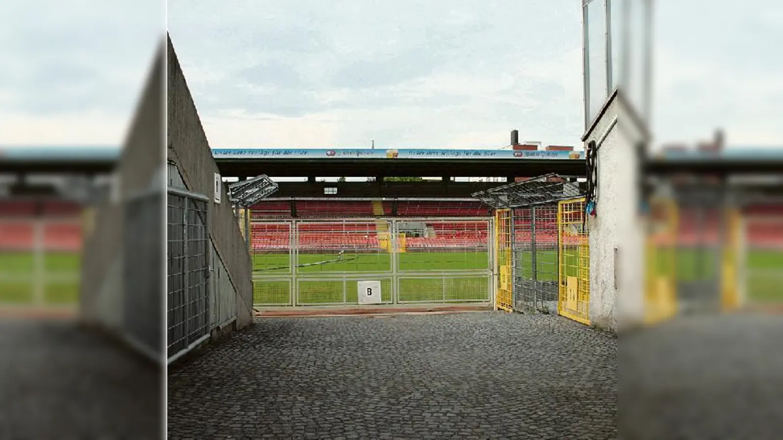 Kritische Fragen zum Thema Grünwalder Stadion musste  die Stadt jetzt der FDP-Stadtratsfraktion beantworten  immerhin inclusive einer deutlichen Bestandsschutz-Bestätigung und klarem »Nein« zu den Abrissplanungen.   (Foto: Hettich)
