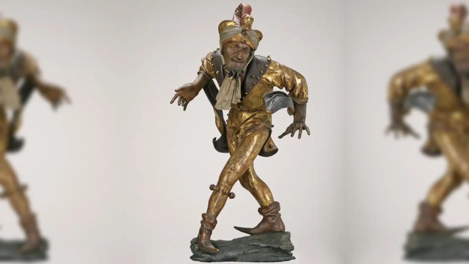 Die insgesamt zehn von Erasmus Grasser aus Holz geschnitzten Moriskentänzer zählen zum wertvollsten Besitz des Stadtmuseums. (Foto: © Münchner Stadtmuseum)