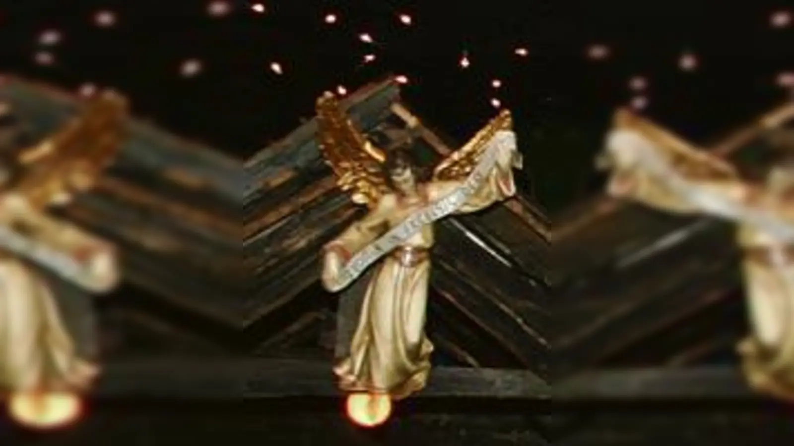 Weihnachtsmarkt am Weißenburger Platz: Der Christkindlmarkt feiert einen runden Geburtstag.  (Foto: ak)