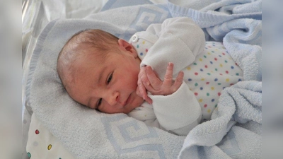 Der kleine Fynn Mike war das fünfhundertste Baby, das im Schongauer Krankenhaus auf die Welt geholt wurde. (Foto: Krankenhaus GmbH)