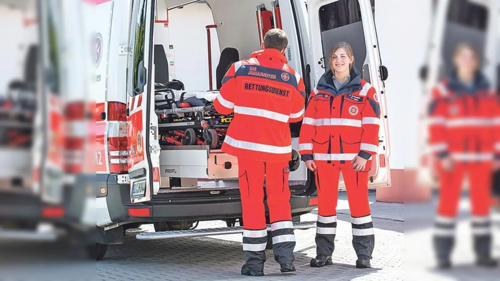 Das neue Jahr hat für die Johanniter im Landkreis München neue leuchtend rote Uniformen gebracht.	 (Foto: VA)