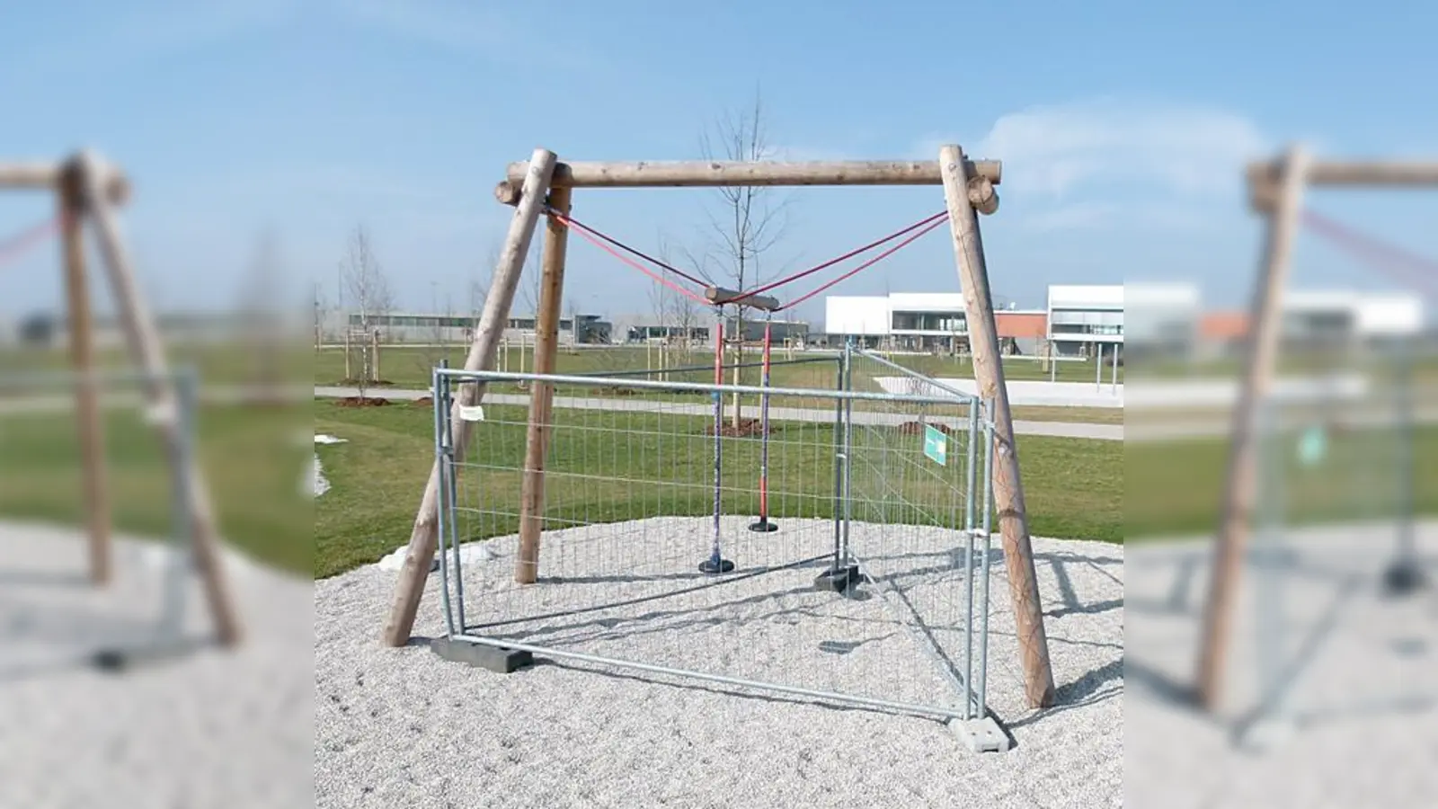 Noch ist der Spielplatz im neuen Sportpark gesperrt, eine Eröffnung ist für April geplant. Daniela Jäger soll dann die Sportanlagen besser als bisher vermarkten.  (Fotos: bb/Gemeinde)