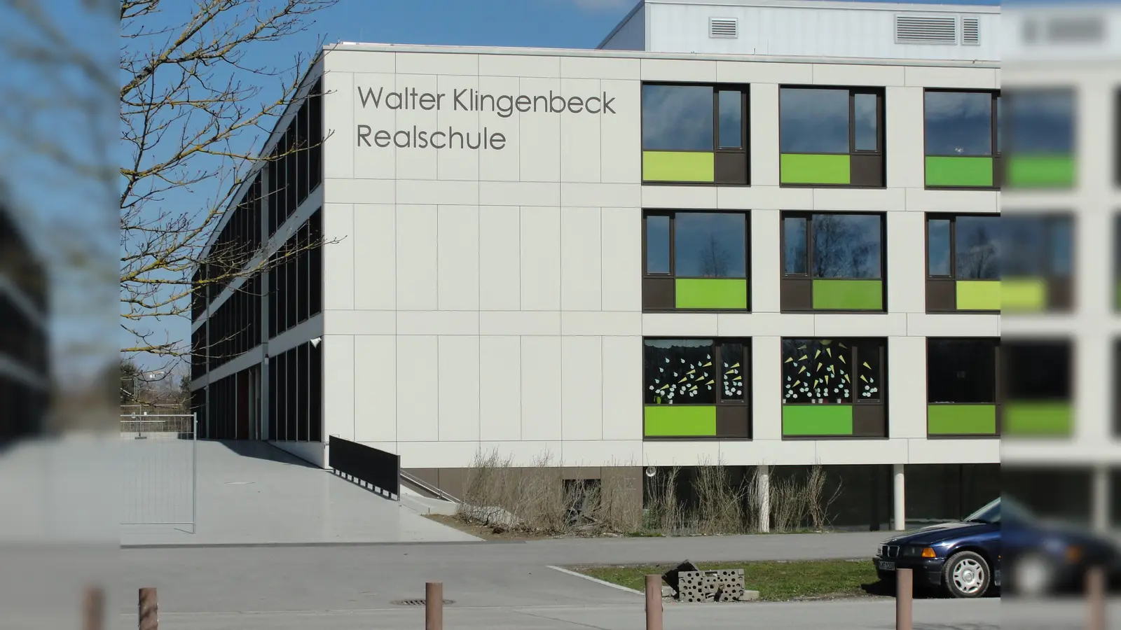 Zahlreiche Schulen wie die Realschule in Taufkirchen (2015) oder das Gymnasium in Grünwald (2014) wurden in den letzten Jahren eröffnet. Der Landkreis plant viele weitere Schulen, um den ständig steigenden Bedarf zu decken. (Foto: Heike Woschee)