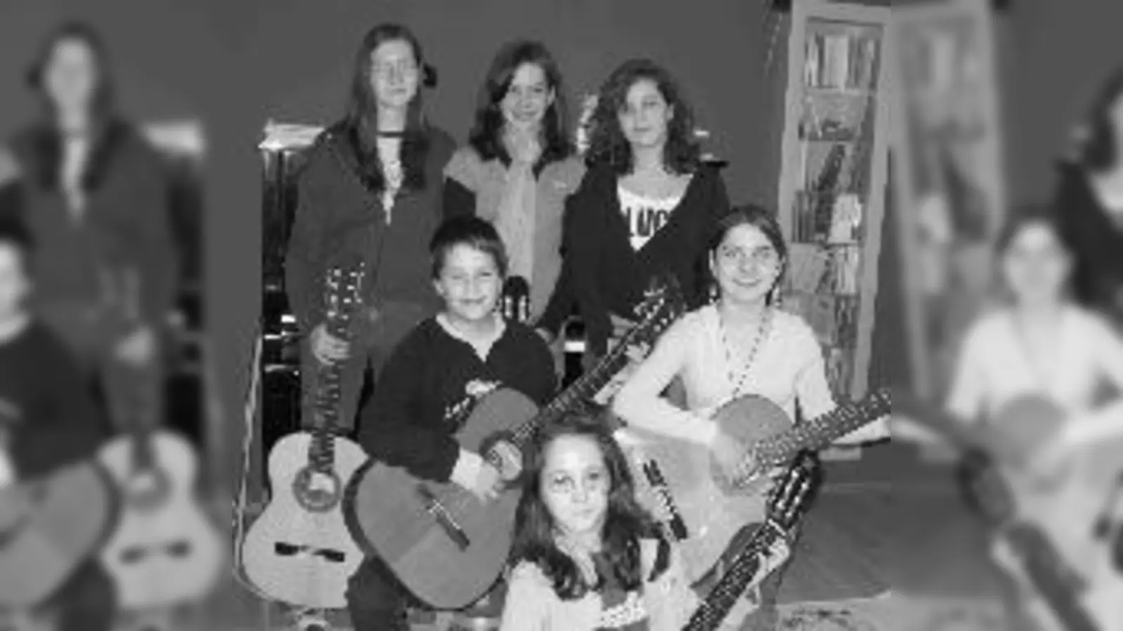 Stolze Gitarristen: Der Musiker-Nachwuchs aus der Fasanerie und Moosach stellte beim Wettbewerb »Jugend musiziert« sein Können unter Beweis. 	 (Foto: VA)