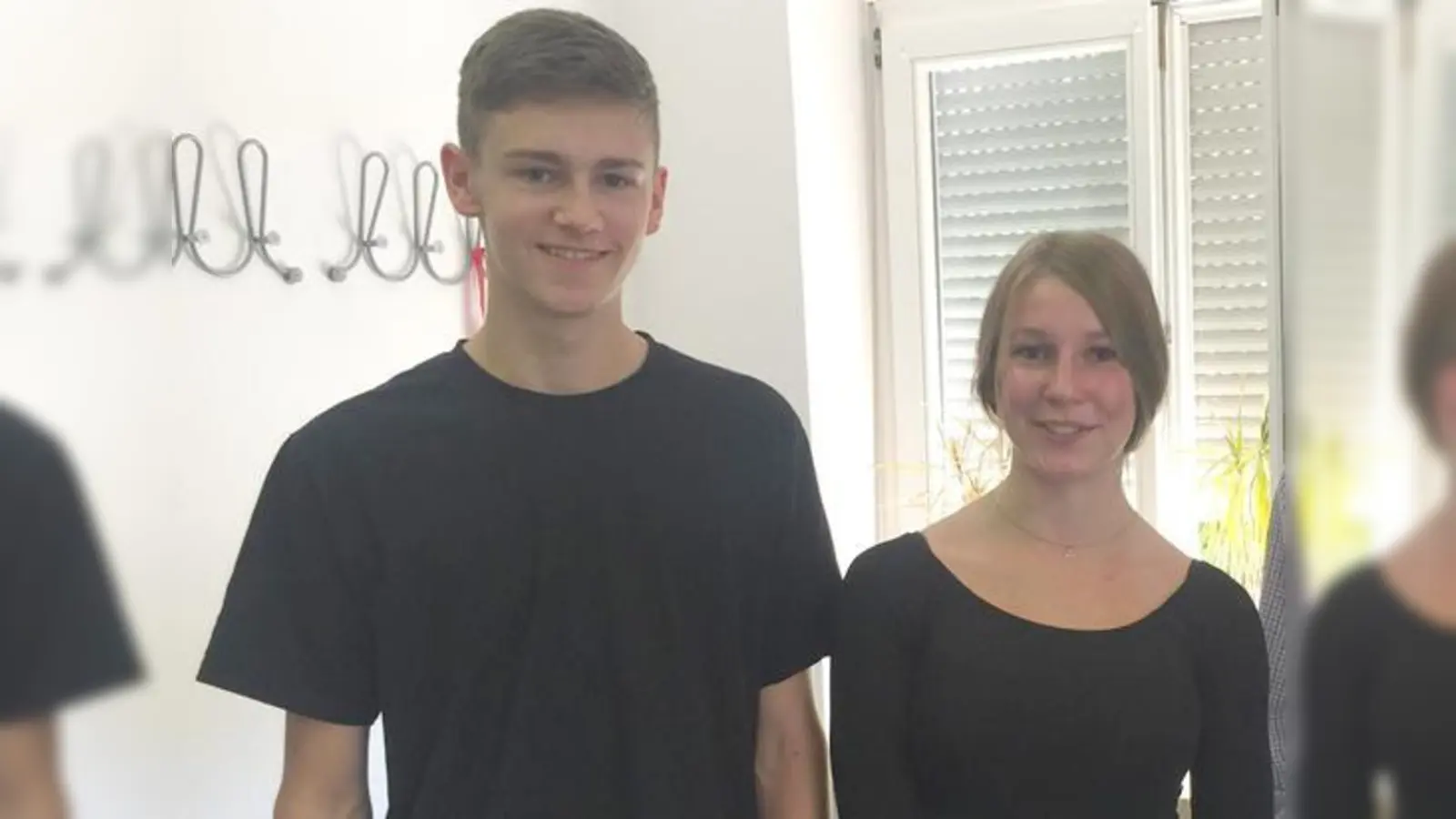 Stefanie Wolf ist schon wieder hier, Leonard Wiefarn wird demnächst in die USA reisen.	 (Foto: Büro Schurer)