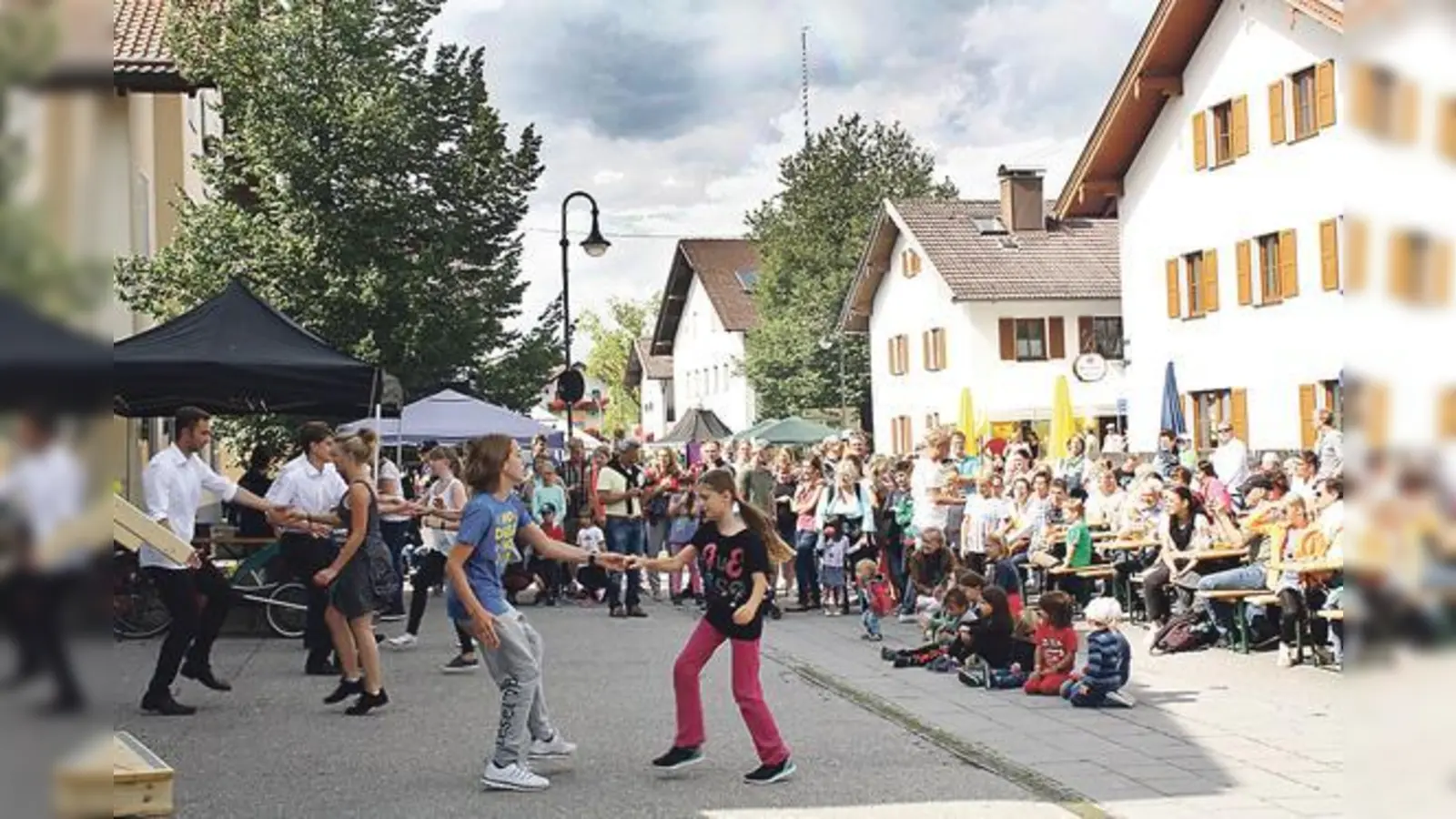Die Jugend der »Boogie Magics« zeigte beim Hohenbrunner Dorffest ihr Können. 	 (Foto: VA)