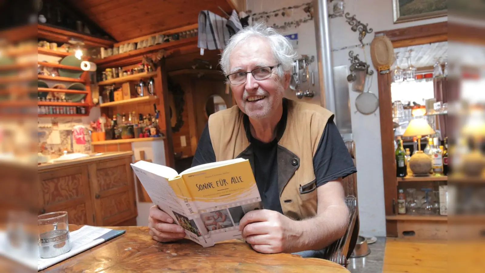 Wie es in Schwabing früher war, erfährt man bei der Lesung von Hanns Christian Müller. (Foto: H. C. Müller)