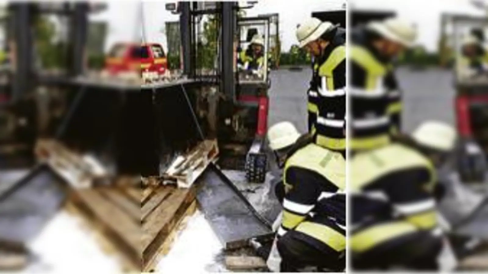 Ordentlich Arbeit gab es für die Feuerwehr auf der Maximiliansbrücke. 	 (Foto: Feuerwehr)