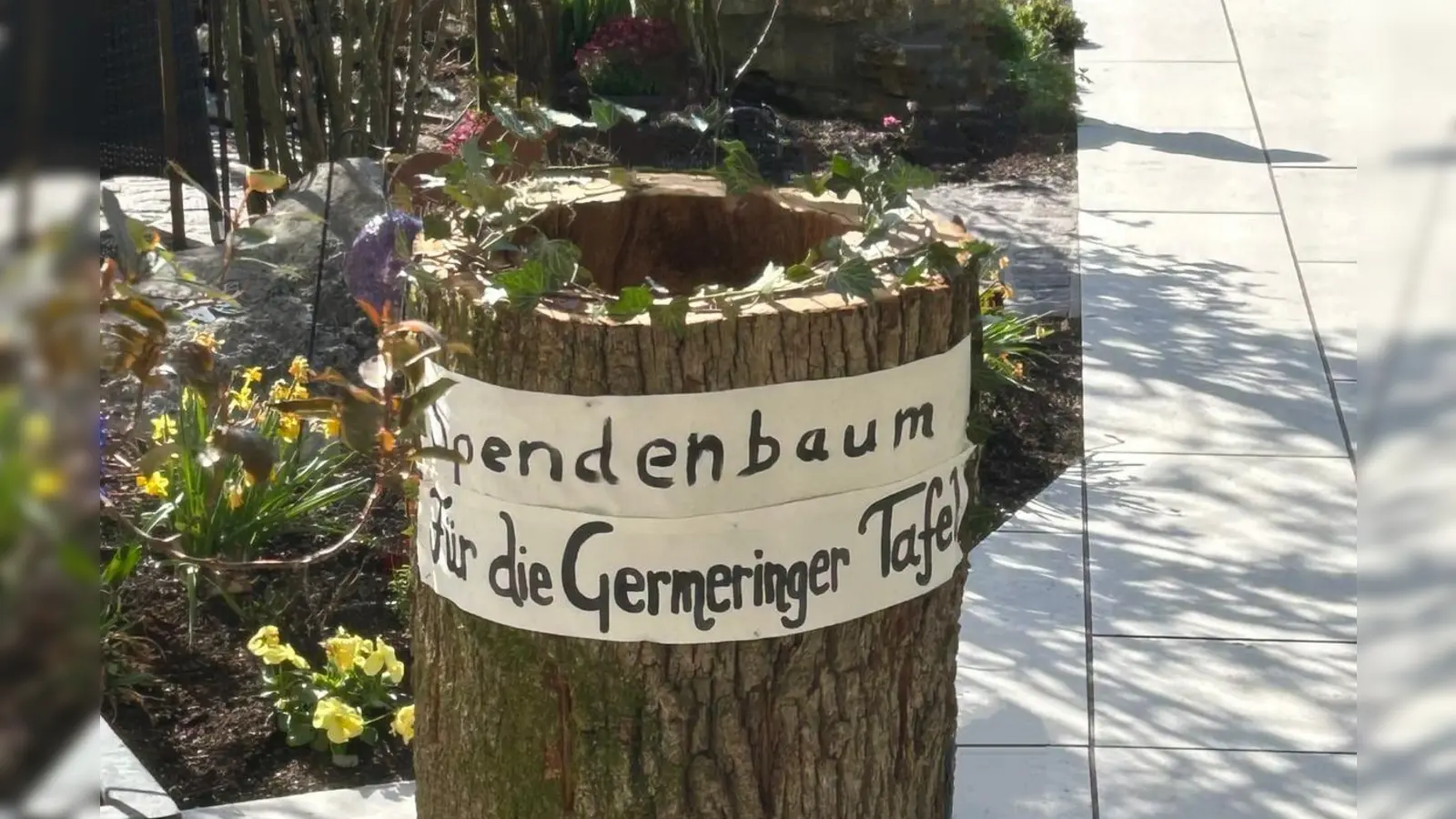 Die Dorffrauen Oberpfaffenhofen haben Spenden für die Germeringer Tafel gesammelt. (Foto: Dorffrauen Unterpfaffenhofen)