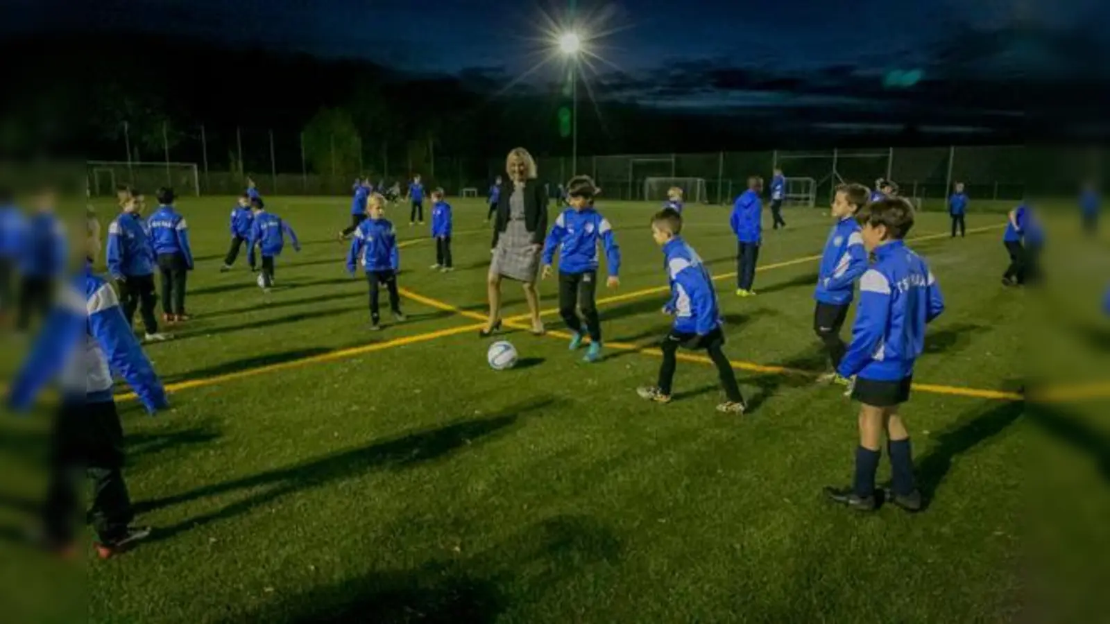 FairTrade-Bälle für den Haarer Fußballnachwuchs (Foto: red)