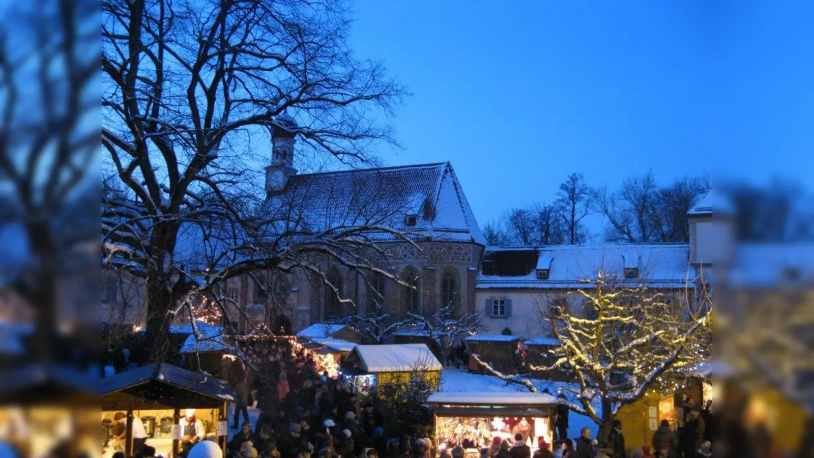 Die einmalige Kulisse von Schloss Blutenburg verspricht den Besuchern ein besonders stimmungsvolles Adventserlebnis. (Foto: Kulturkreis Schloss Blutenburg)