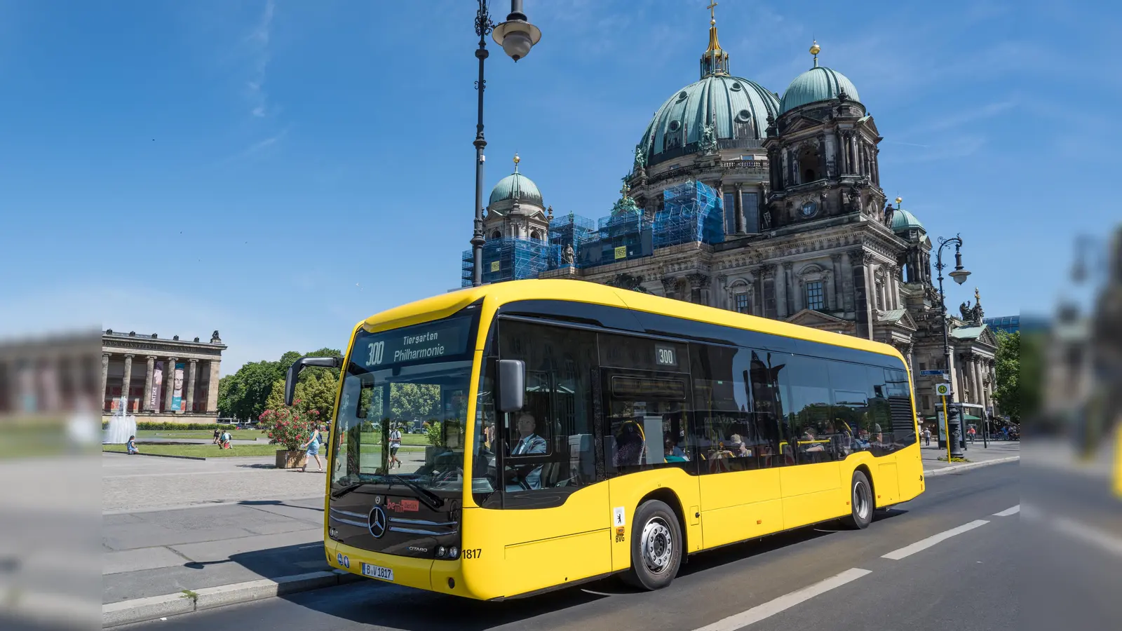 Elektrobusse im Kreis Erding? Der Landkreis will jetzt zusammen mit der Stadt Erding und den Stadtwerken München untersuchen lassen, was in Berlin bereits tägliche Praxis ist. Der Bus des Stuttgarter Marktführers läuft dort bereits im Regelbetrieb. (Foto: BVG/Andreas Süß)