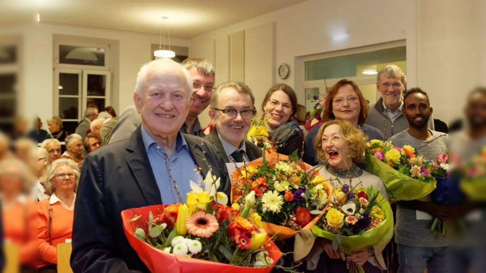 Die Ausgezeichneten von &amp;quot;München dankt!&amp;quot; mit Stadtrat Christian Müller (zweiter von links). (Foto: Mark Kamin)