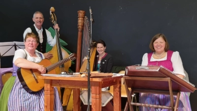 Ist beim Frühjahrshoagartn der Volksmusikfreunde Geisenbrunn mit dabei: die Brücklmeier Soatnmusi. (Foto: Volksmusikfreunde Geisenbrunn)
