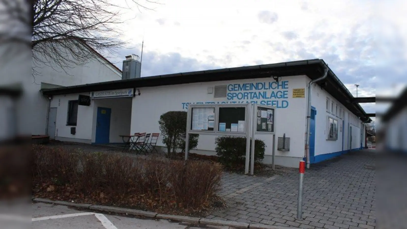 Die CSU-Fraktion des Gemeinderates fordert den bereits vor 15 Jahren angedachten Neubau des Sportheims zu prüfen. (Foto: sb)