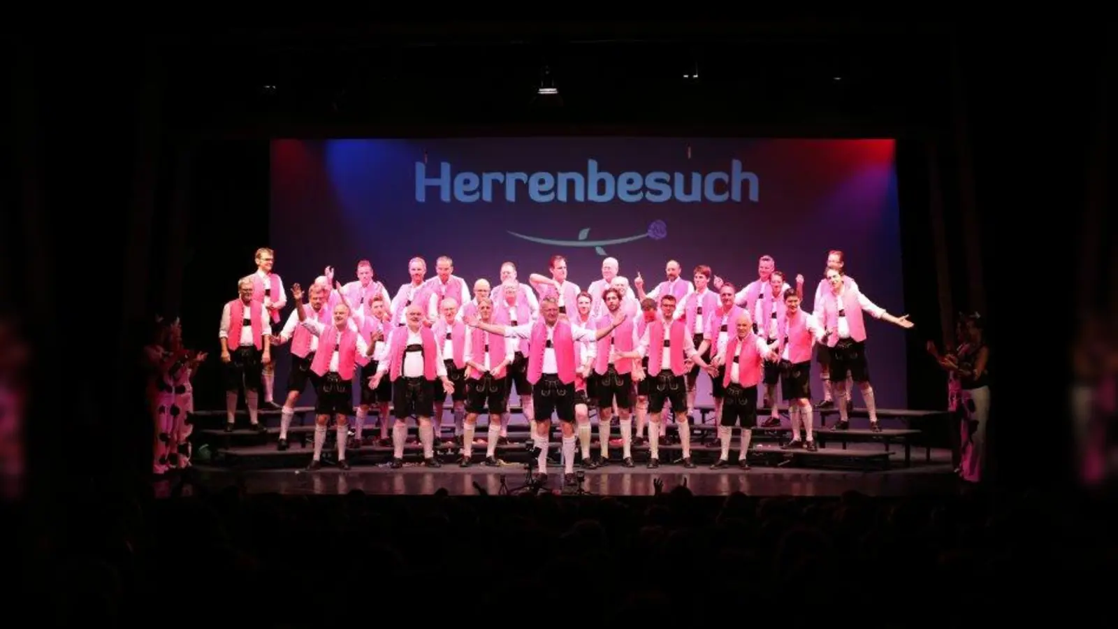 Der Männerchor „Herrenbesuch“ wurde 2006 gegründet und ist rund 40 Mann stark. (Foto: Rafaela Becker,  Johanes Spreter, Eric Ideler)