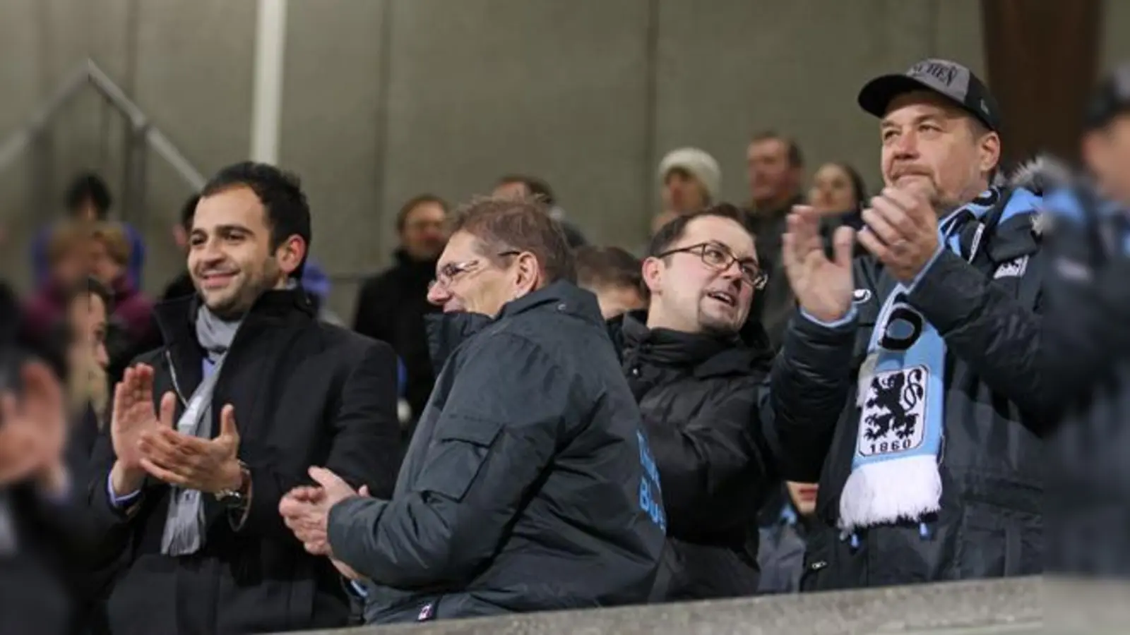 Fündig geworden: die Löwen-Macher.  (Foto: A. Wild)