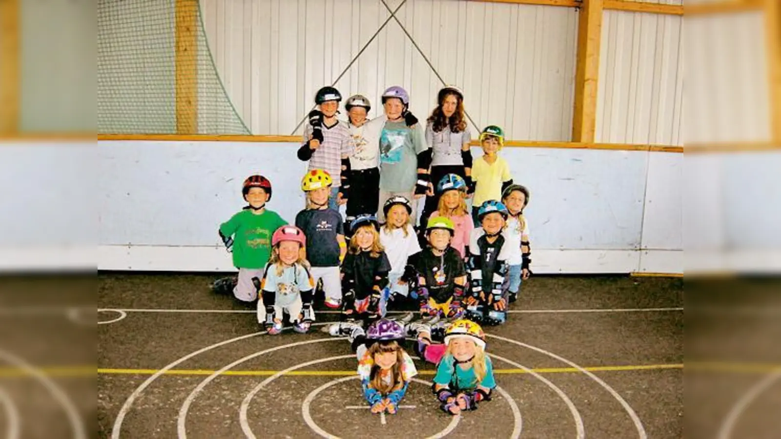 Vor allem bei der Jugend sehr beliebt: die Inline-Sakter-Kurse des TSV Feldkirchen. (Foto: VA)