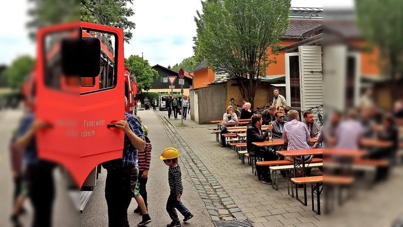 Beim Sommerfest der Dietersheimer Feuerwehrler wird ganztägig gefeiert.	 (Foto: Stefan Dohl)