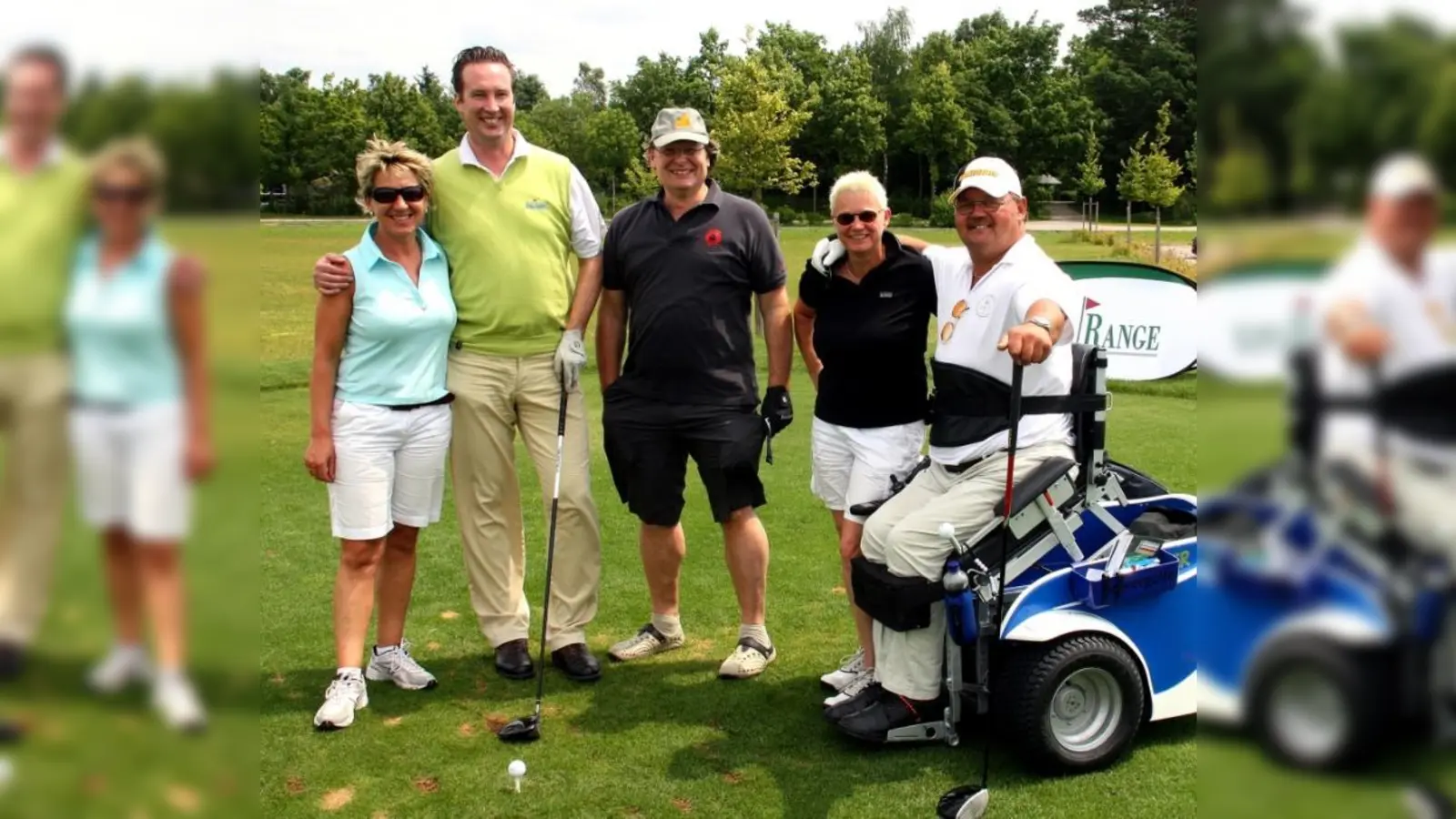 Eröffnungsflight: v.l. Frau Nachtwey, GolfRange-Geschäftsführer Hans Peter Thomssen, Prof. Dr. Dietrich Grönemeyer, Journalistin Vera Greif und Christian Nachtwey (Foto: pi)