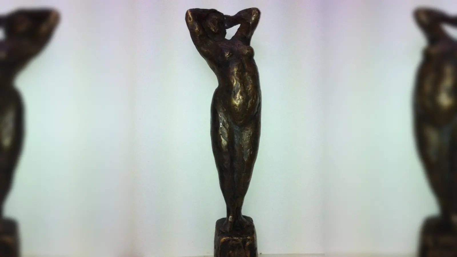 Bronzefiguren von Götz Zarges sind am Wochenende in der Walter-Trier-Galerie zu sehen. (Foto: pi)