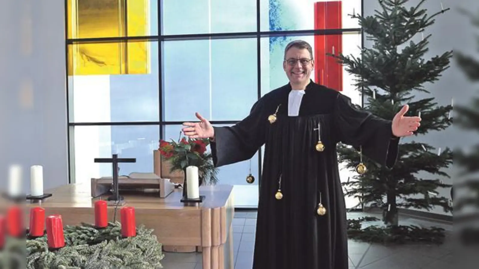 Pfarrer Michael Simonsen aus der evangelischen Christuskirche in Poing schreibt die Weihnachtsbotschaft für die Leser des Landkreis-Anzeigers.	 (Foto: privat)
