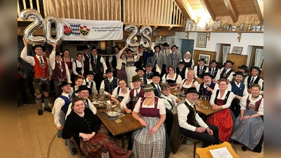 Auf der Jahreshauptversammlung beschloss der Trachtenverein „D´Würmtaler” Menzing, das 50-jährige Jubiläum 2028 groß zu feiern. (Foto: "D´Würmtaler" Menzing e. V.)