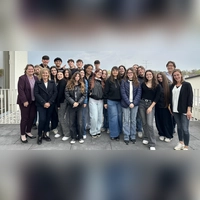 21 Austauschschülerinnen und -schüler aus San Lazzaro di Savena besuchten das Rathaus. (Foto: Gem)