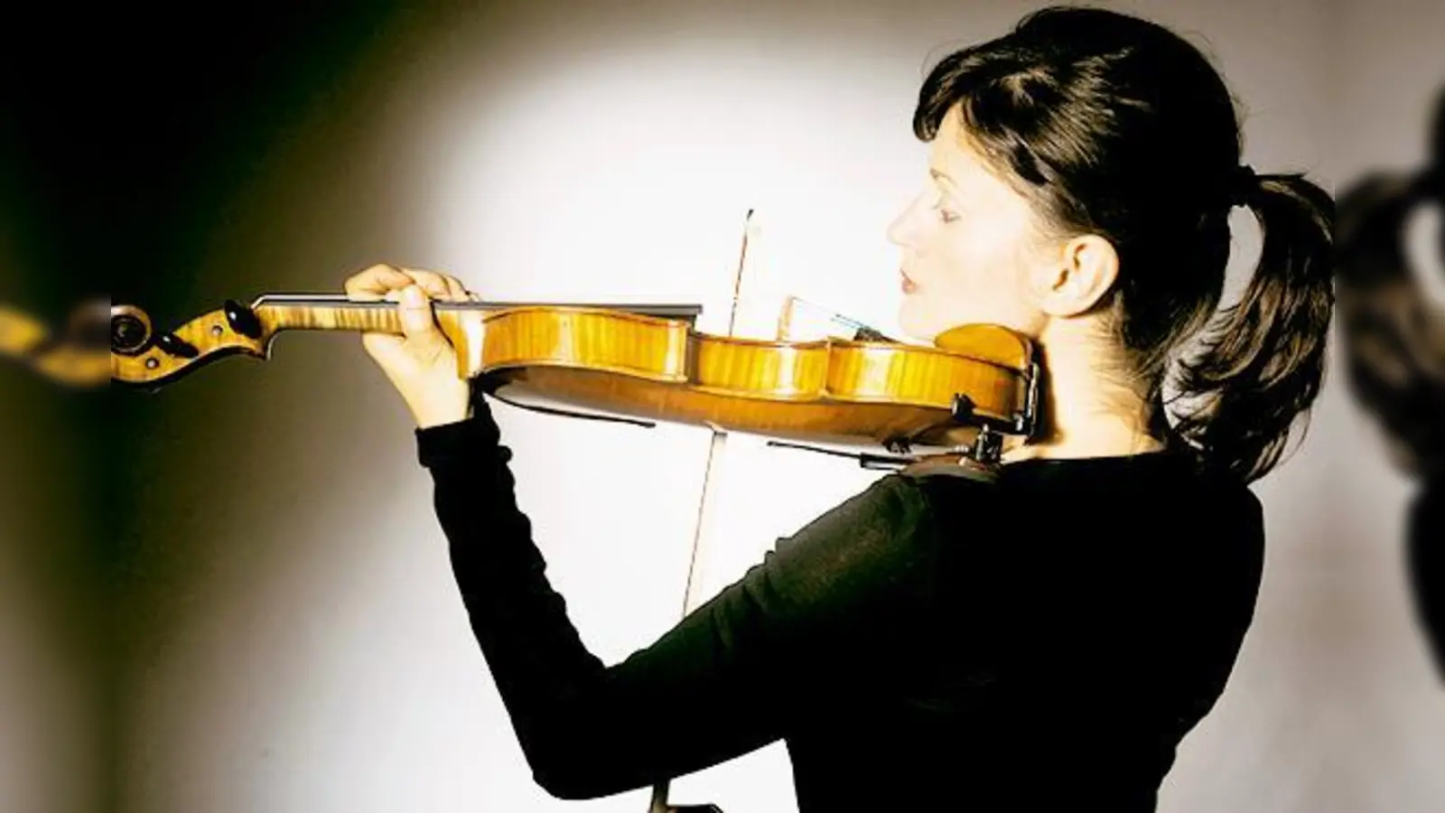 Hermina Szabó tritt am 19. Februar zusammen mit Johannes Öllinger im Schlössl auf.	 (Foto: Privat)