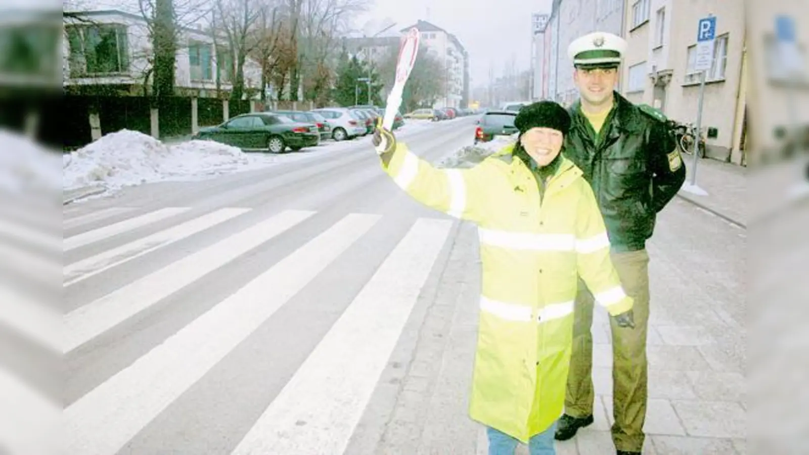 Schulweghelferin Selma Werk wurde an ihrem ersten Einsatztag von Wolfgang Theisinger geschult.	 (F.: ms)