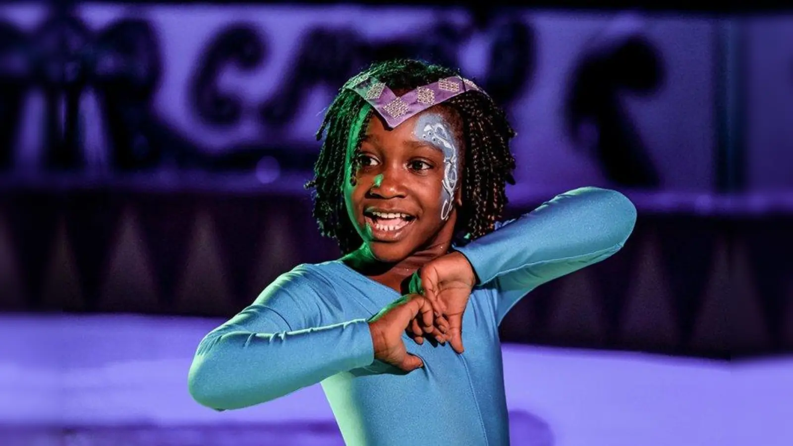 Bei einer fulminanten Abschlussshow können die kleinen Artisten zeigen, welche Kunststücke sie im Laufe der Woche erlernt haben. (Foto: Tom Sgodda)