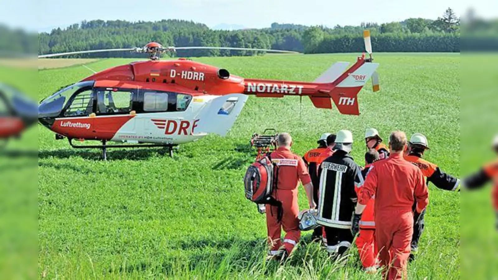 Der Münchner Hubschrauber des Typs EC 145 im Einsatz.  (Foto: DRF Luftrettung)