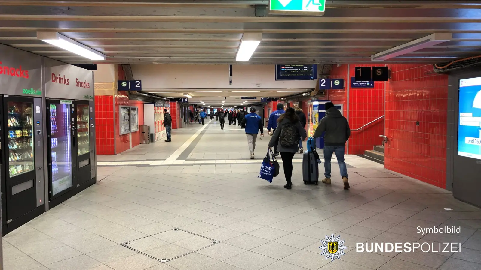Ein 33-Jähriger hat am Münchner Ostbahnhof Reisende, Mitarbeiter der Deutsche Bahn Sicherheit und Bundespolizisten angegriffen. (Symbolbild: Bundespolizei)