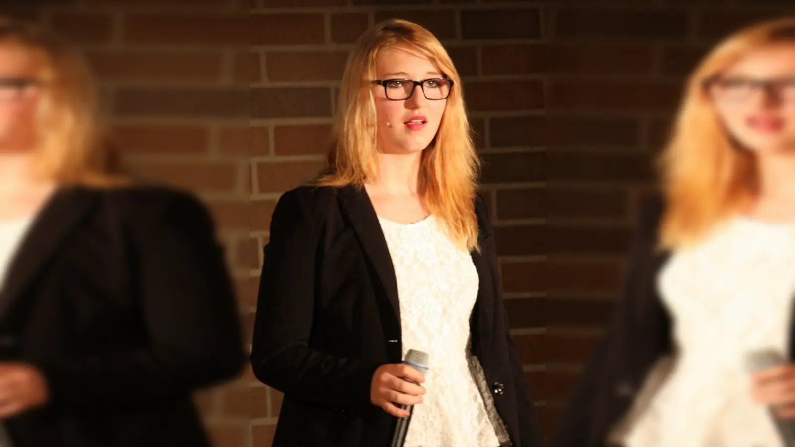 Chantal Graf (Mittelschule an der Walliser Straße) sang „Simply the Best”. (Foto: job)