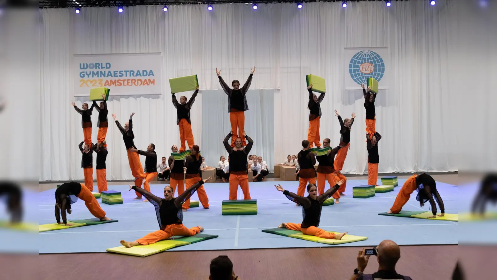 Beeindruckende Aufführungen zeigten die Sportler aus Höhenkirchen-Siegertsbrunn und Grafing bei der Weltgymaestrada in Amsterdam. (Foto: Regina Kofler)