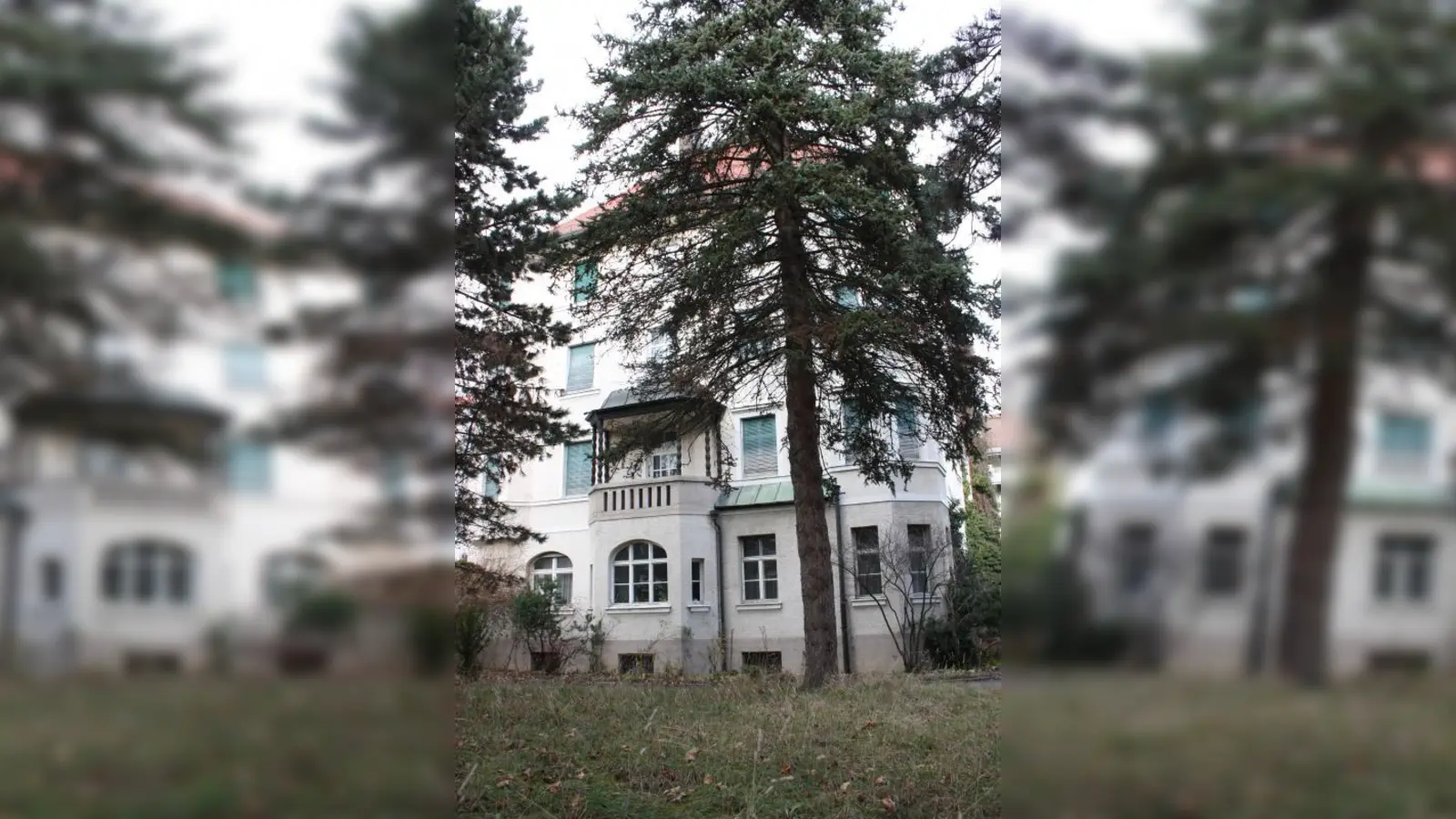 Kleine Oase im versiegelten Viertel: der Pfarrgarten an der Meindlstraße. (Foto: job / Archiv)