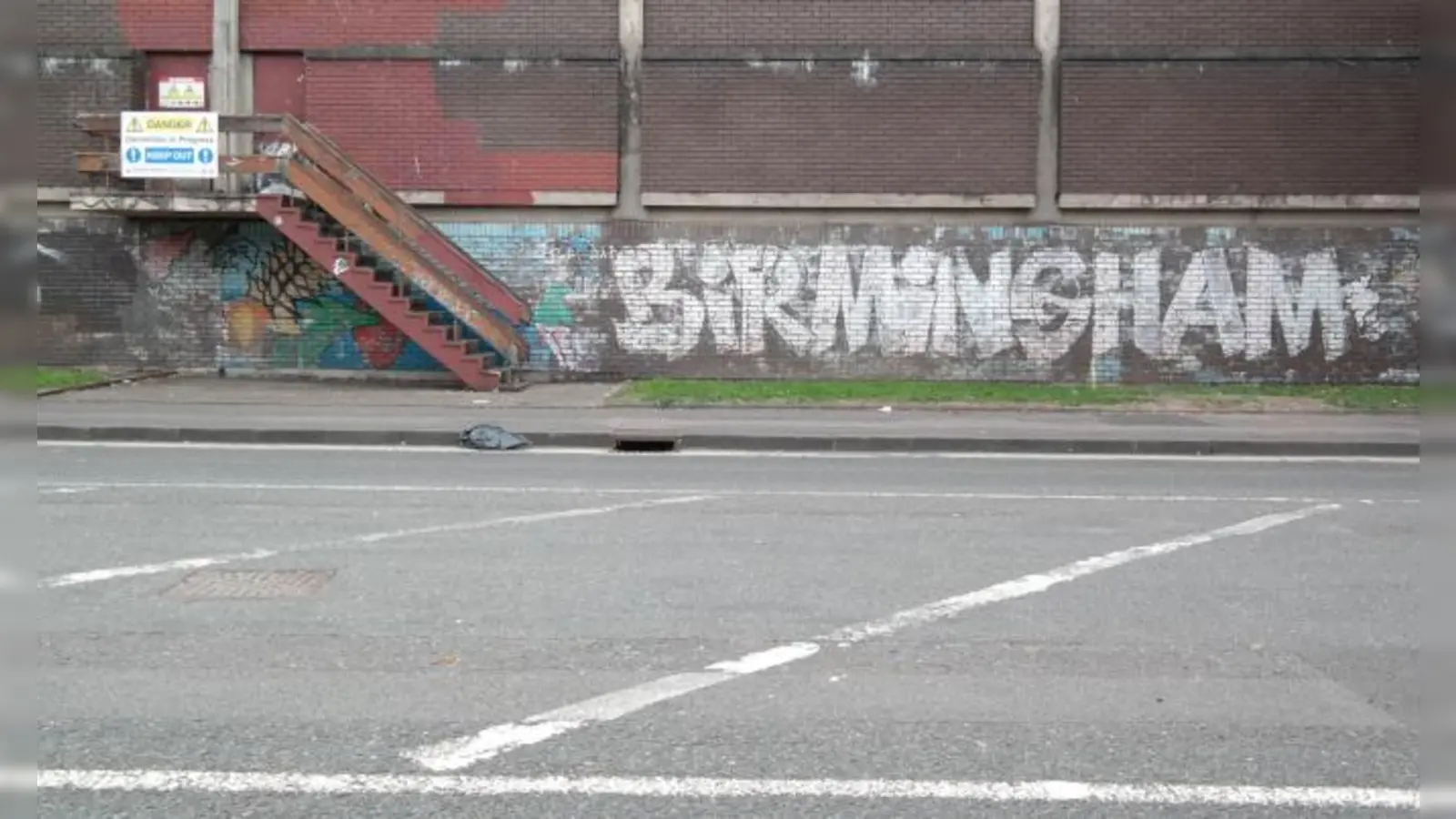 Birmingham, die zweitgrößte Stadt Englands und Großbritanniens, ist geprägt von einer lebendigen Mixtur aus Tradition und Moderne. (Foto: Künstlergruppe connect 48/11)