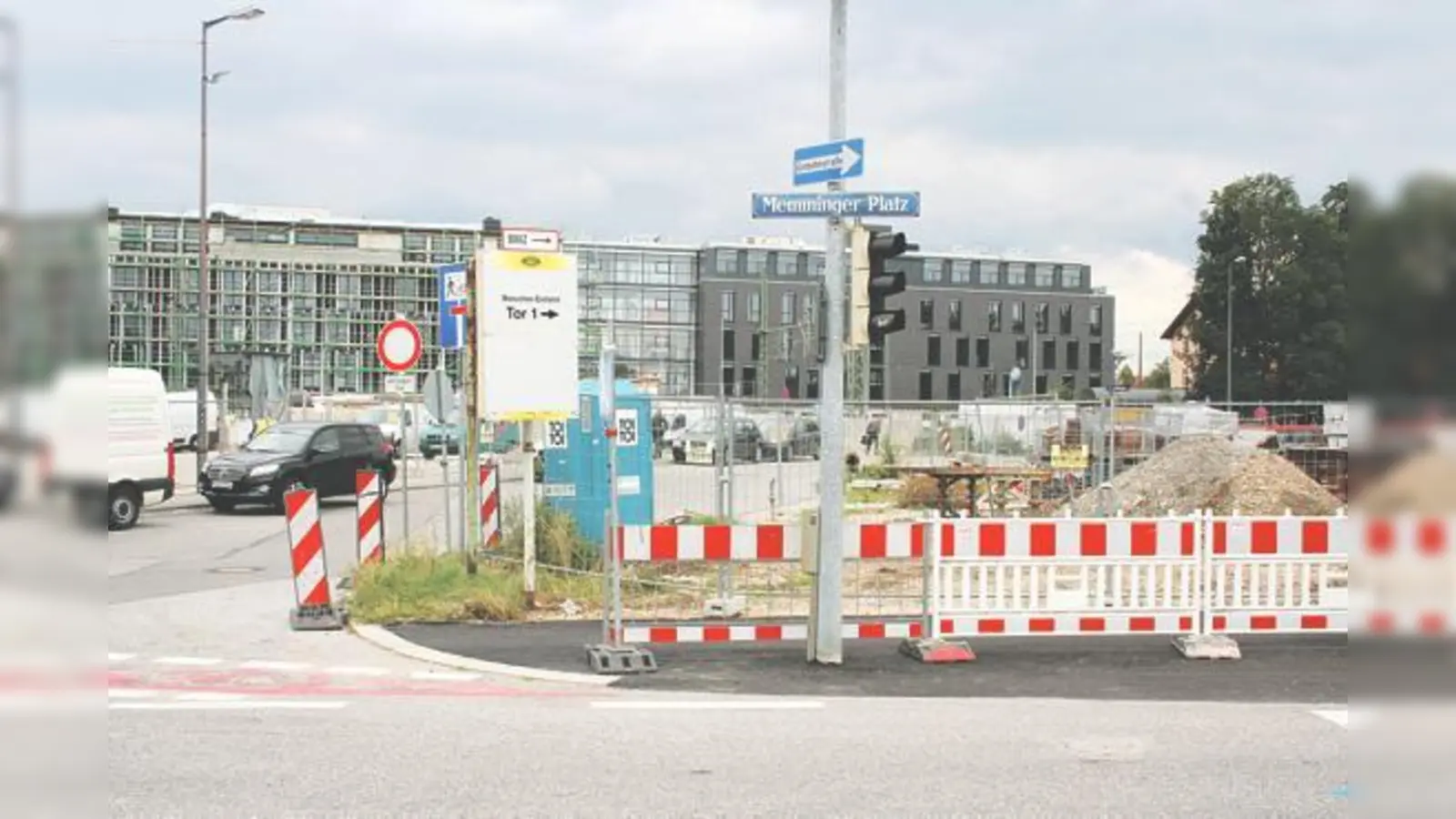 Noch ist die Westseite des Moosacher Bahnhofs eine Baustelle, aber schon bald soll sie zum »robusten Alltagsgegenstand« werden. 	Foto:  (Foto: Baureferat 	und Architekten Hochrein/von Angerer)