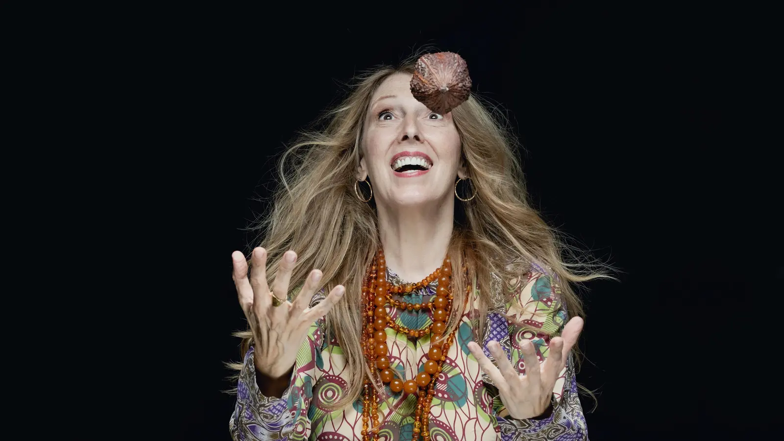 Als ein „Geschenk der Götter” war Kakao den Azteken heilig. Elle&amp;Kapelle präsentieren im Lustspielhaus 16 Songs, die so unwiderstehlich sind, wie Schokolade selbst.  (F.: Kilian Blees)