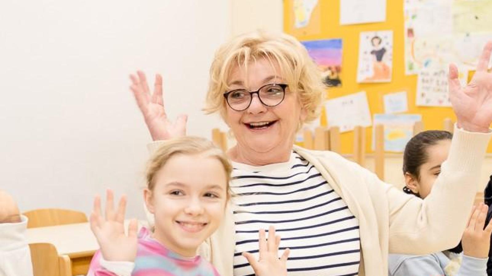 Deutsche Lebensbrücke und Saskia Vester helfen hungrigen Kindern ...