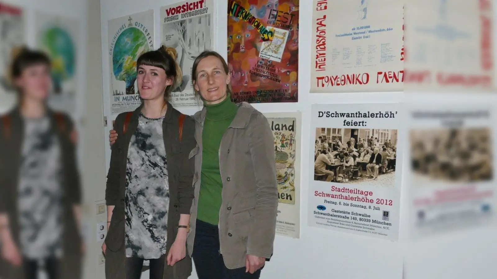 Irina Jerdeva (r.) stammt aus Moskau und ist vor genau 20 Jahren in die Westendstraße gezogen, wo sie heute noch lebt. Ihre Tochter Anastasia hat in ihrer Schulzeit im Viertel den Westend-Anzeiger verteilt. (Foto: ds)