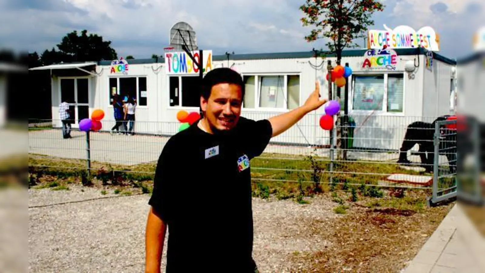 Tim Rauchhaus leitet fast von Anfang an das Kinder- und Jugendwerk »Die Arche«. Die Freizeitstätte gibt es nun seit fünf Jahren in der Brieger Straße.	 (F.: ws)