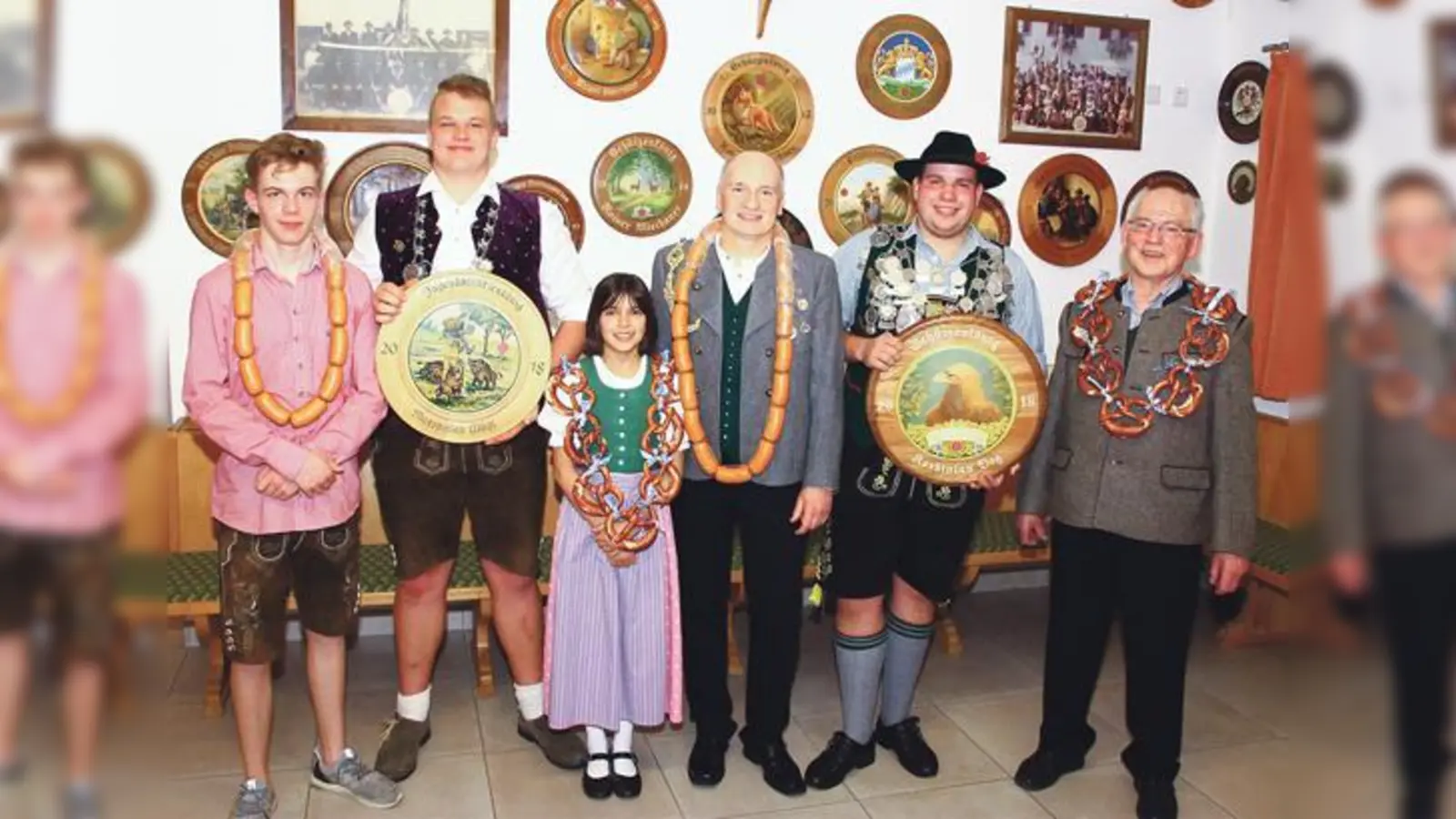 Die neuen Repräsentanten der Hubertusschützen Eglharting in voller Montur.  	 (Foto: Hubertusschützen)