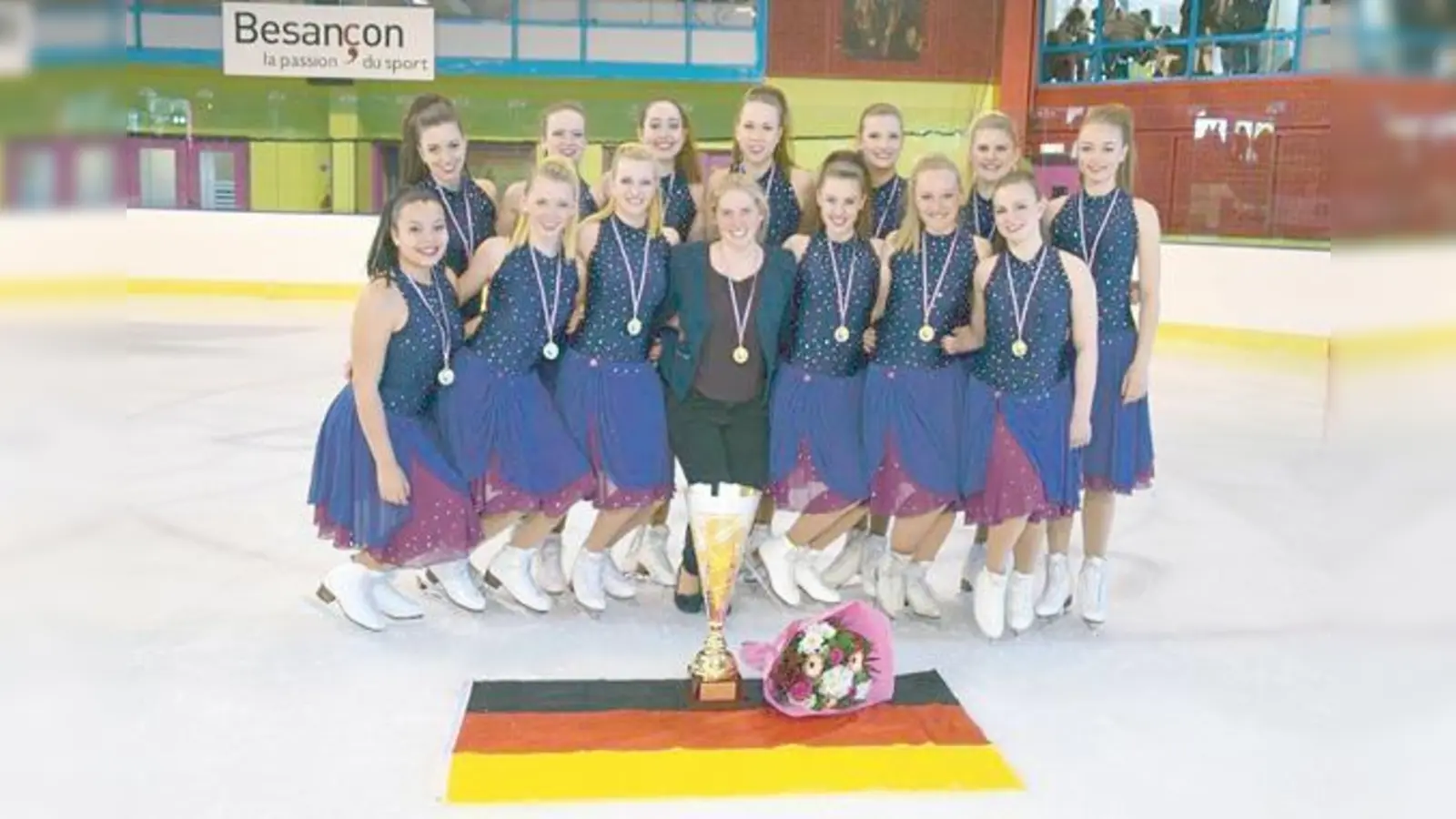 Das Team Munich Synergy mit Trainerin Elisabeth Birzle vertrat die deutschen Farben in Besançon mit Erfolg.	 (Foto: VA)
